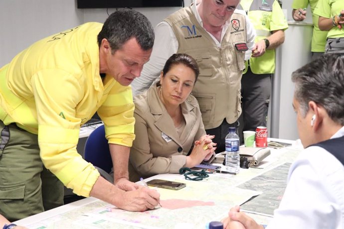 La consejera Carmen Crespo, desde el PMA por el incendio de Pujerra