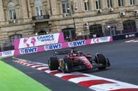 Leclerc se abona a la pole en Bakú y Sainz saldrá cuarto