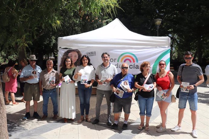 La cabeza de lista de Por Andalucía a las elecciones de 19 de junio por Granada, Alejandra Durán, este sábado en Guadix.