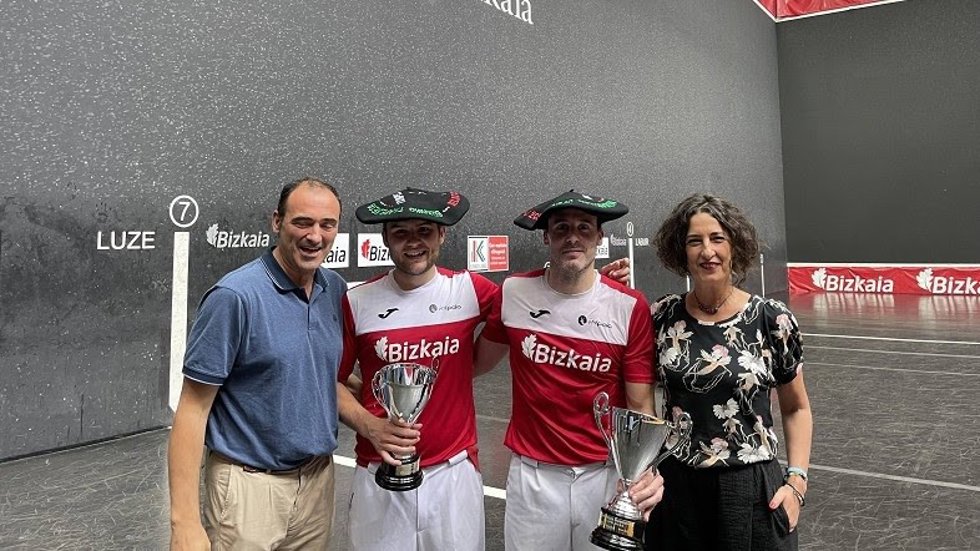 Carlos Sergio, Del Río, Gaubeka Y Lorea Bilbao