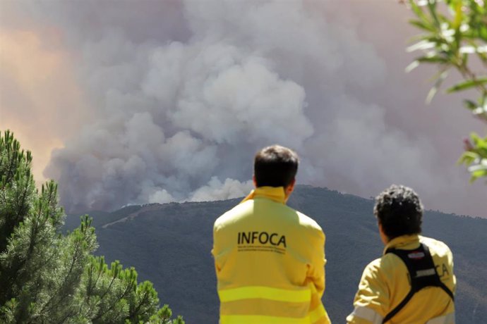 Incendio forestal del Pujerra a 09 de junio del 2022 en Pujerra (Málaga, Andalucía, España). Unos 1.000 efectivos de distintos organismos trabajarán durante la jornada de este jueves en las labores de extinción, seguridad y coordinación en el incendio, 