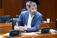 Sanz (IU) pedirá explicaciones a Repollés por el "abandono" de las personas que padecen 'Covid persistente'