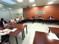 García asegura que un Gobierno con Cs "es la única garantía de incidir en la rebaja fiscal que necesitan" en Almería