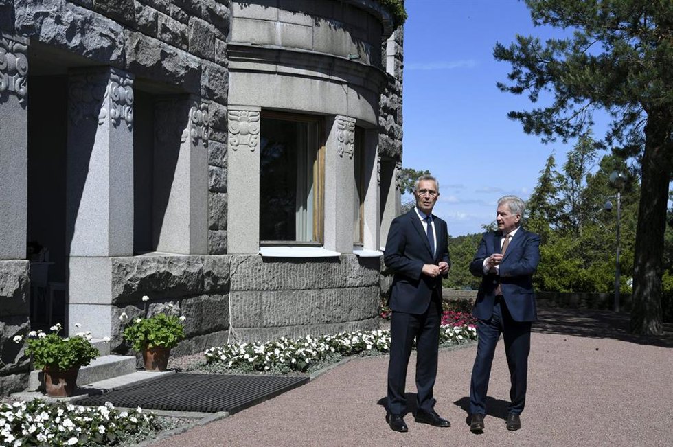 El secretario general de la OTAN, Jens Stoltenberg, y el presidente de Finlandia, Sauli Niinisto
