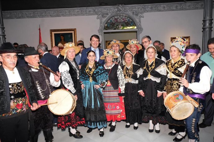 Mañueco participa en los actos en honor a San Juan de Sahagún.