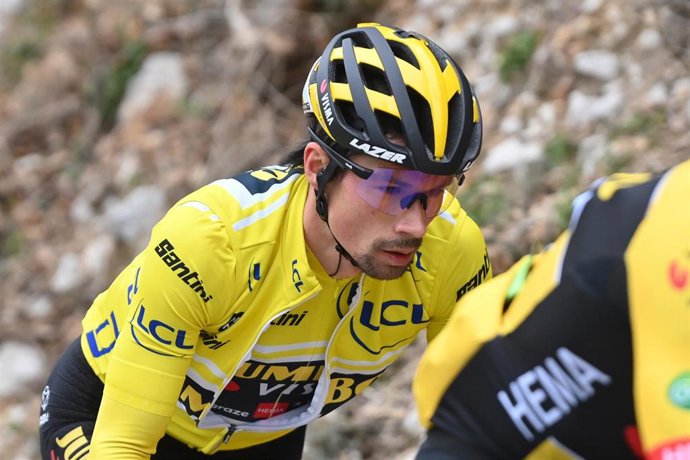 Archivo - El ciclista esloveno Primoz Roglic