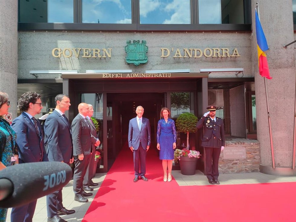 El presidente de Portugal, Marcelo Rebelo de Sousa, y la ministra de Asuntos Exteriores de Andorra, Maria Ubach