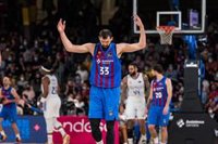 Barça y Real Madrid inician el Clásico final de Liga