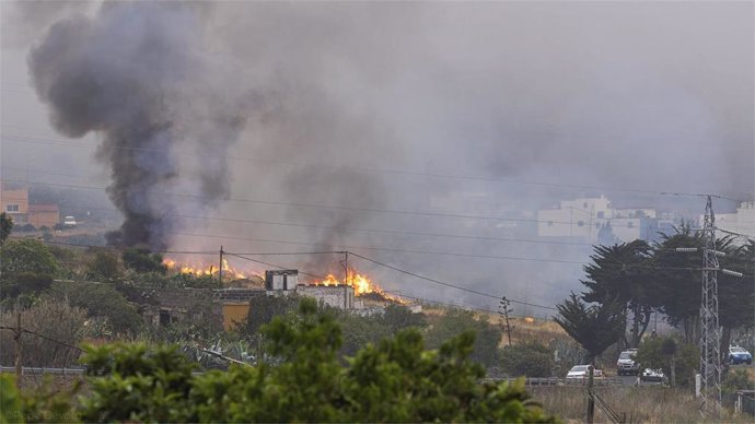 Incendio en Casas de Aguiar, en Guía