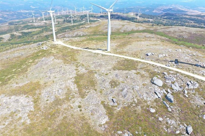 Arqueólogos inician la prospección arqueológica a mayor altura de Pontevedra, el Castelo do Faro en Covelo