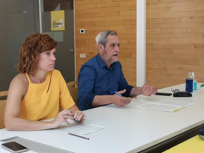 Els regidors d'ERC a l'Ajuntament Elisenda Alamany i Jordi Coronas en la roda de premsa