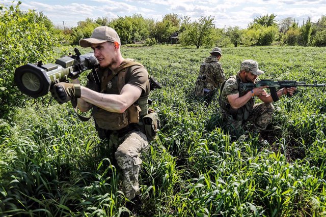 Soldados ucranianos en Donetsk durante la guerra