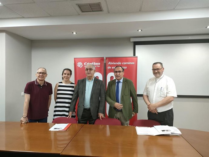 Responsables de Cáritas Diocesana Tui-Vigo, durante la presentación de la Memoria 2021.