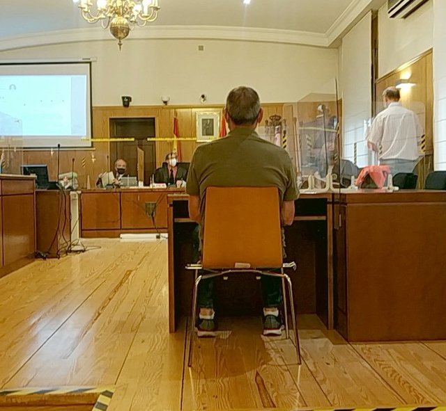 El supuesto 'hombre de paja' utilizado por su compañero de banquillo y presunto 'cerebro' de la estafa.