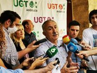Álvarez (UGT) traslada su solidaridad a los empleados de los contact center y que trabajan en situación de "miseria"