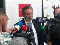 Enrique López responde a Llop que "es inviable" renovar el TC solo con los dos candidatos del Gobierno