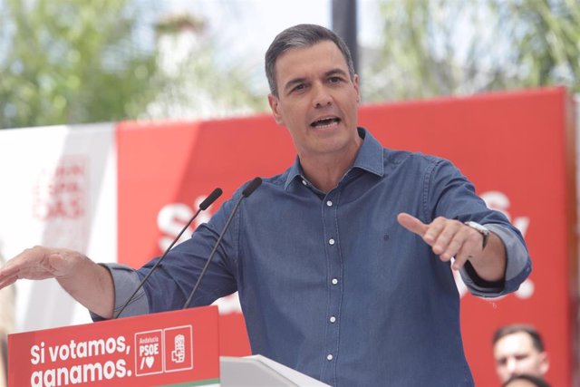 El secretario general del PSOE y presidente del Gobierno, Pedro Sánchez, en el acto electoral de campaña para los comicios autonómicos del próximo día 19 a 11 de junio del 2022 en Cártamar  (Málaga, Andalucía)