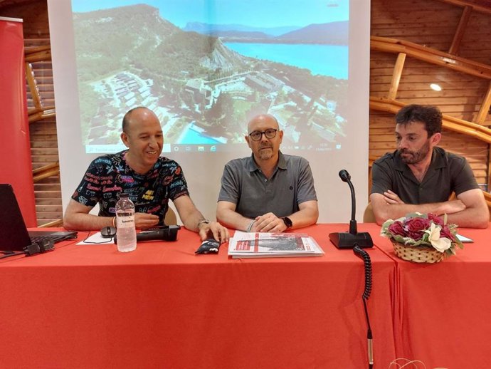 Inauguración de la escuela sindical 'Marcelino Camacho' de CCOO Aragón, en Morillo de Tou (Huesca).