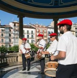 Bailables en la Plaza del Castillo.