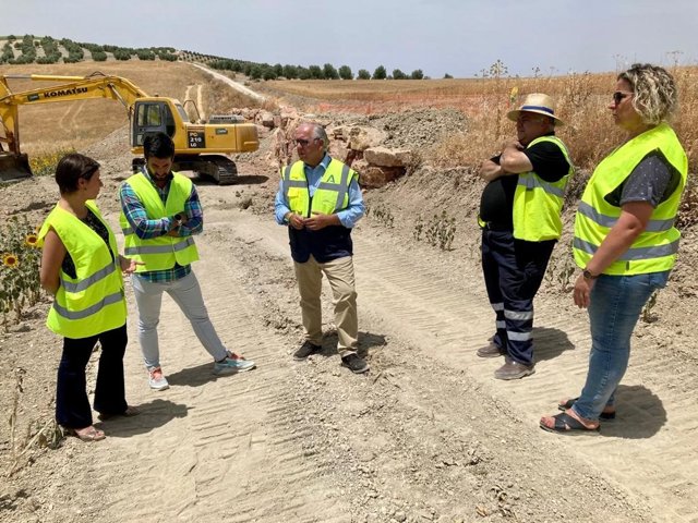 Visita a las obras del camino rural Los Lirios