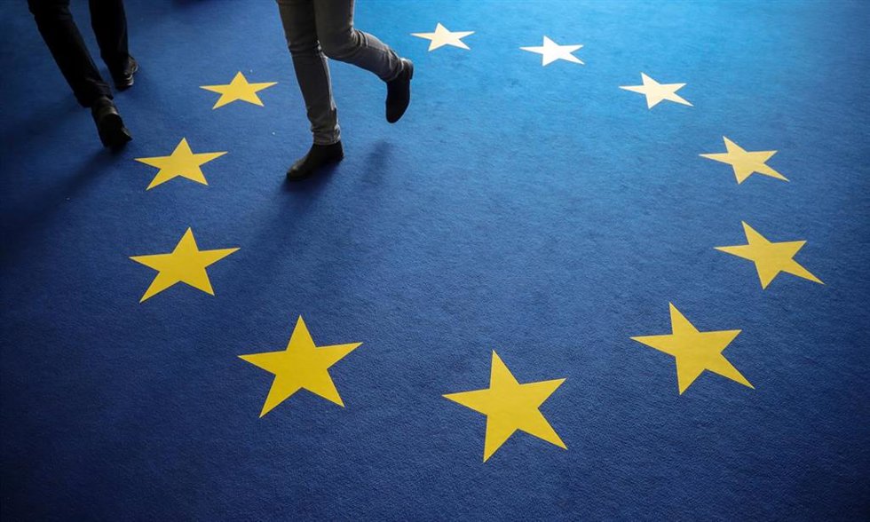 Archivo - Bandera de la UE