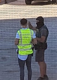 A prisión diez detenidos en Almería acusados de disparar a la Guardia Civil cuando descargaban 900 kilos de hachís