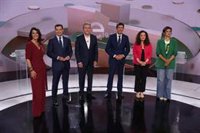 Moreno asegura en el debate que Andalucía "ha avanzado" y Espadas insta a elegir entre "derechos o derechas"
