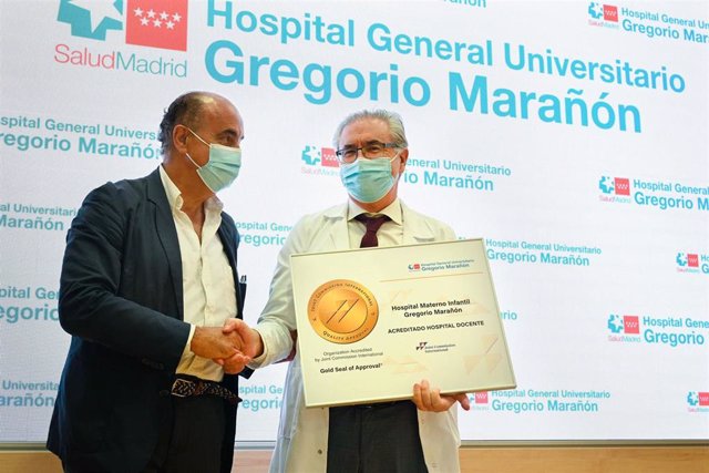 El viceconsejero Zapatero ha entregado la Joint Commission al Hospital Materno Infantil Gregorio Marañón, el primero en conseguirlo en España