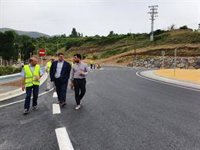 El Gobierno de La Rioja concluye la glorieta de acceso a Torrecilla y deja la N-330 para uso ciclo-peatonal en verano