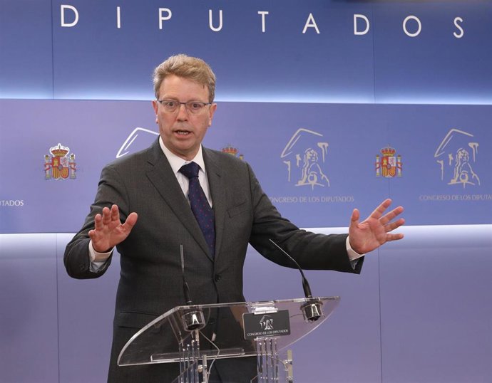 Archivo - El portavoz del PDeCAT en el Congreso, Ferran Bel, ofrece una rueda de prensa en el Congreso.