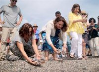 Los pescadores andaluces retiran más de 100.000 kilos de basura del mar a través del programa Ecomares