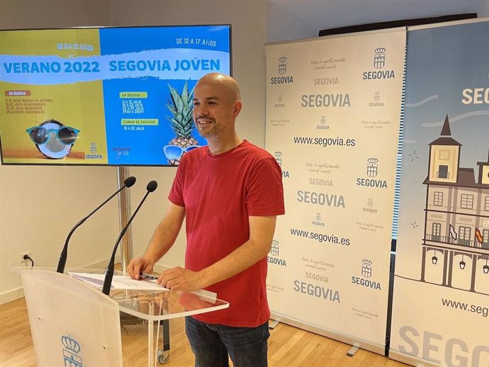 Ángel Gabilondo Presenta El Programa 'Segovia Joven'.