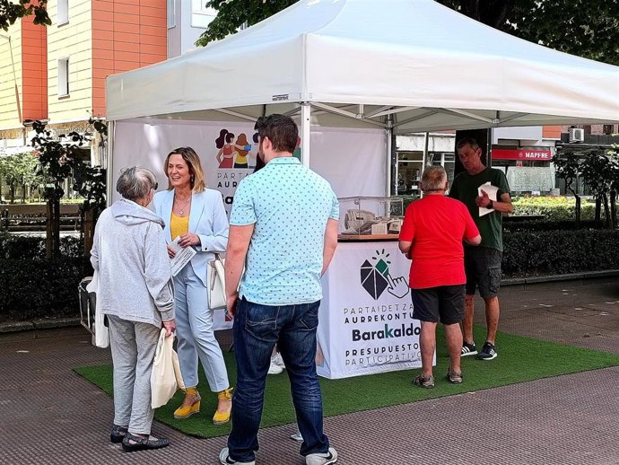 Carpa de los presupuestos participativos en Barakaldo.
