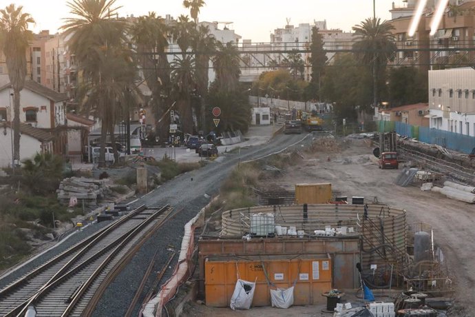 Archivo - Vista general de las obras de la última fase del soterramiento de las vías de la estación del Carmen de Murcia