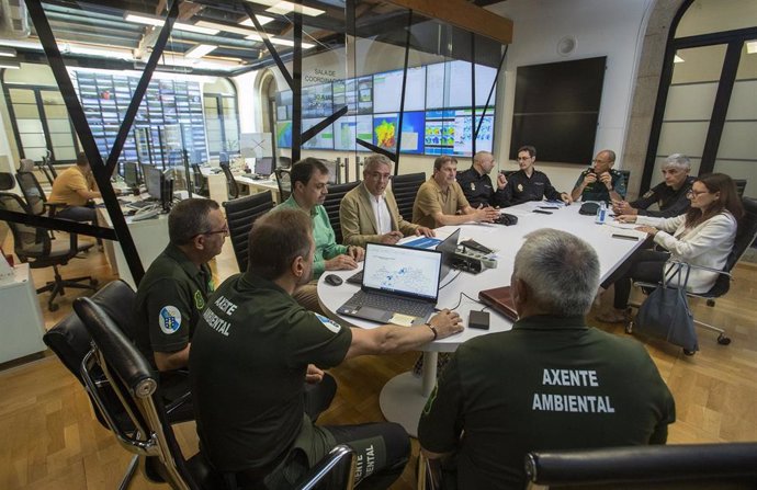 El director xeral de Defensa do Monte, Manuel Rodríguez, preside el Comité de Coordinación Policial Antiincendios.