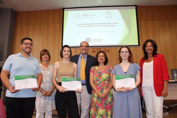 La Cátedra de Turismo Industrial entrega sus premios a los mejores Trabajos de Fin de Grado y Fin de Máster