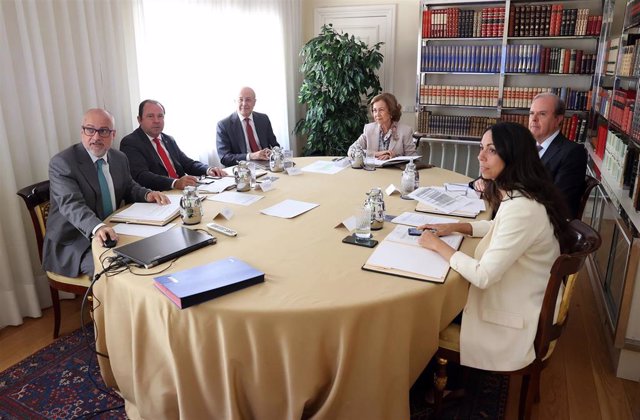 La Fundación Reina Sofía durante la reunión de la Junta del Patronato celebrada el pasado lunes en el Palacio de La Zarzuela.