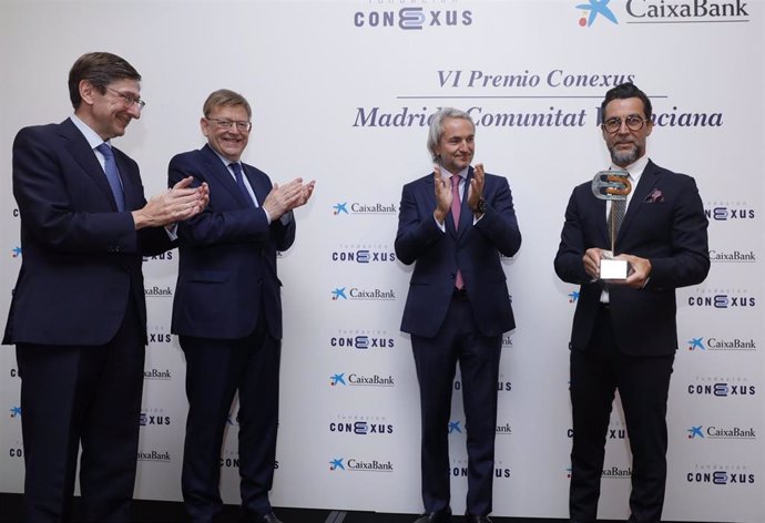 Quique Dascosta recibe el premio Conexus  como embajador de la Comunitat Valenciana