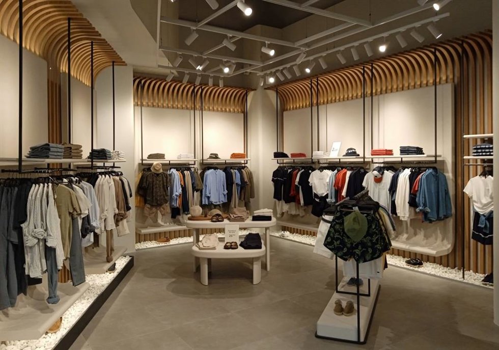 Tienda Boston Centro Comercial de la Marina de Ondara