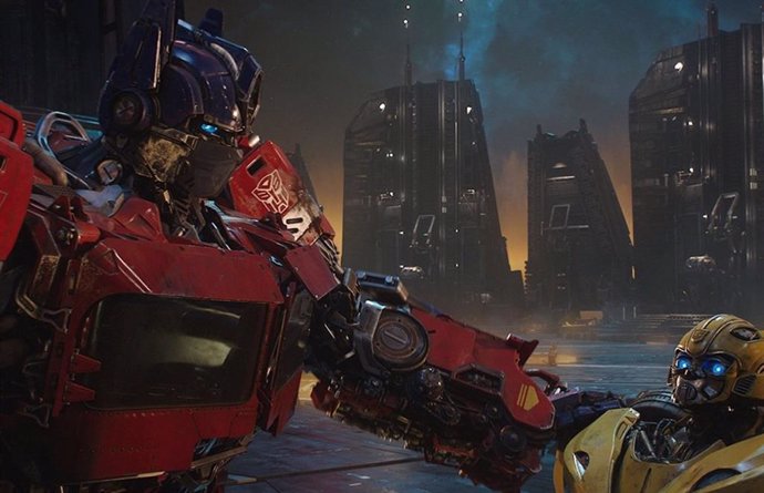 Filtrado el aspecto de Optimus Prime y Bumblebee en Transformers: Rise of the Beasts