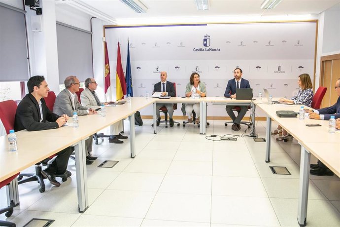 La consejera de Economía, Empresas y Empleo de C-LM, Patricia Franco, en el Consejo de Administración del IPEX