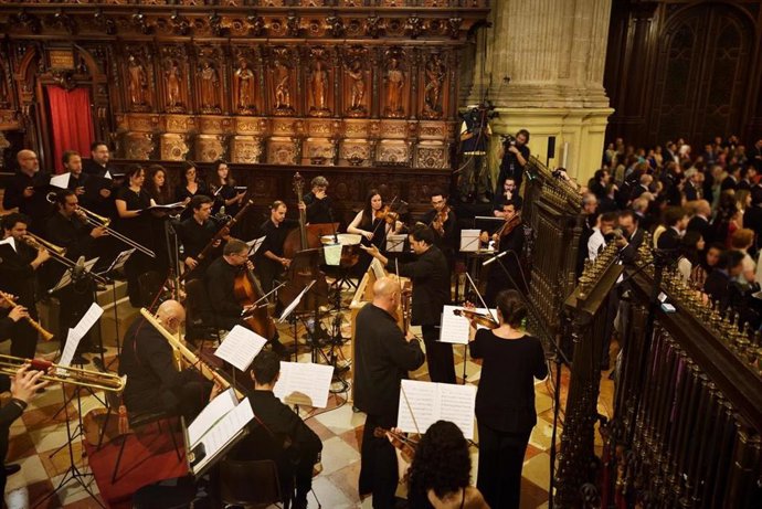 Archivo - Imagen de archivo de la Capilla 'Maestro Iribarren' en concierto