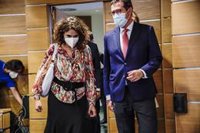 Hacienda firma convenios con CEOE-Cepyme, ATA y la Cámara de Comercio para reducir cargas administrativas