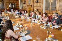 Igual dice que el Ayuntamiento "ha salvado" la legislatura "más difícil" y que Santander tiene "un futuro ilusionante"