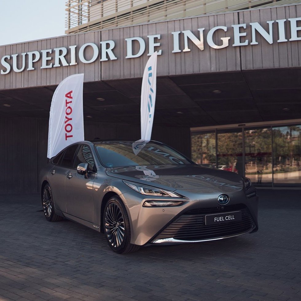 Presentación del modelo Toyota Mirai en la II Conferencia Sectorial-Jornada del Transporte
