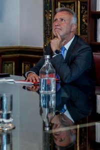 El presidente de Canarias dice que en Andalucía "aún no ha terminado" el partido