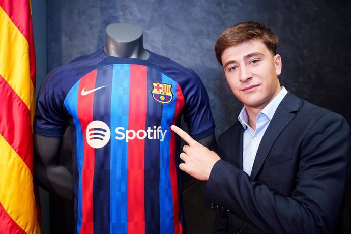 El nuevo jugador del FC Barcelona Pablo Torre
