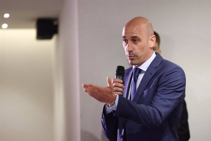 El presidente de la RFEF, Luis Rubiales, durante un Desayuno Deportivo de Europa Press.