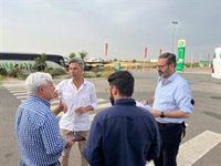 El PP pide el voto para Juanma Moreno "frente al intento del PSOE de aislar a las zonas rurales"