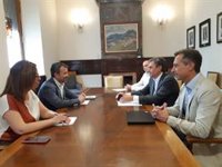 Endesa presenta al alcalde de Jaén el plan de inversiones desarrollado en la ciudad durante el presente año